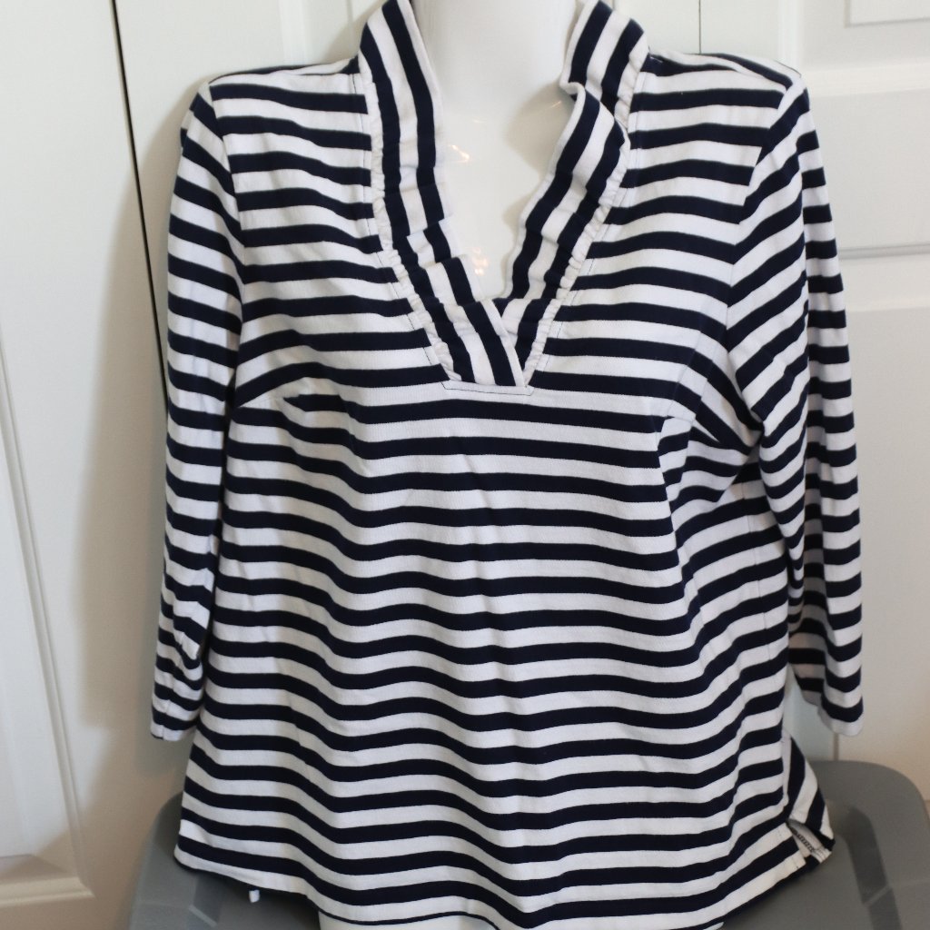 Crown & Ivy Petite 3/4 Sleeve Blue/White Striped Tee Size Petite Large Cotton